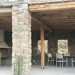 Seaclusion Apartments